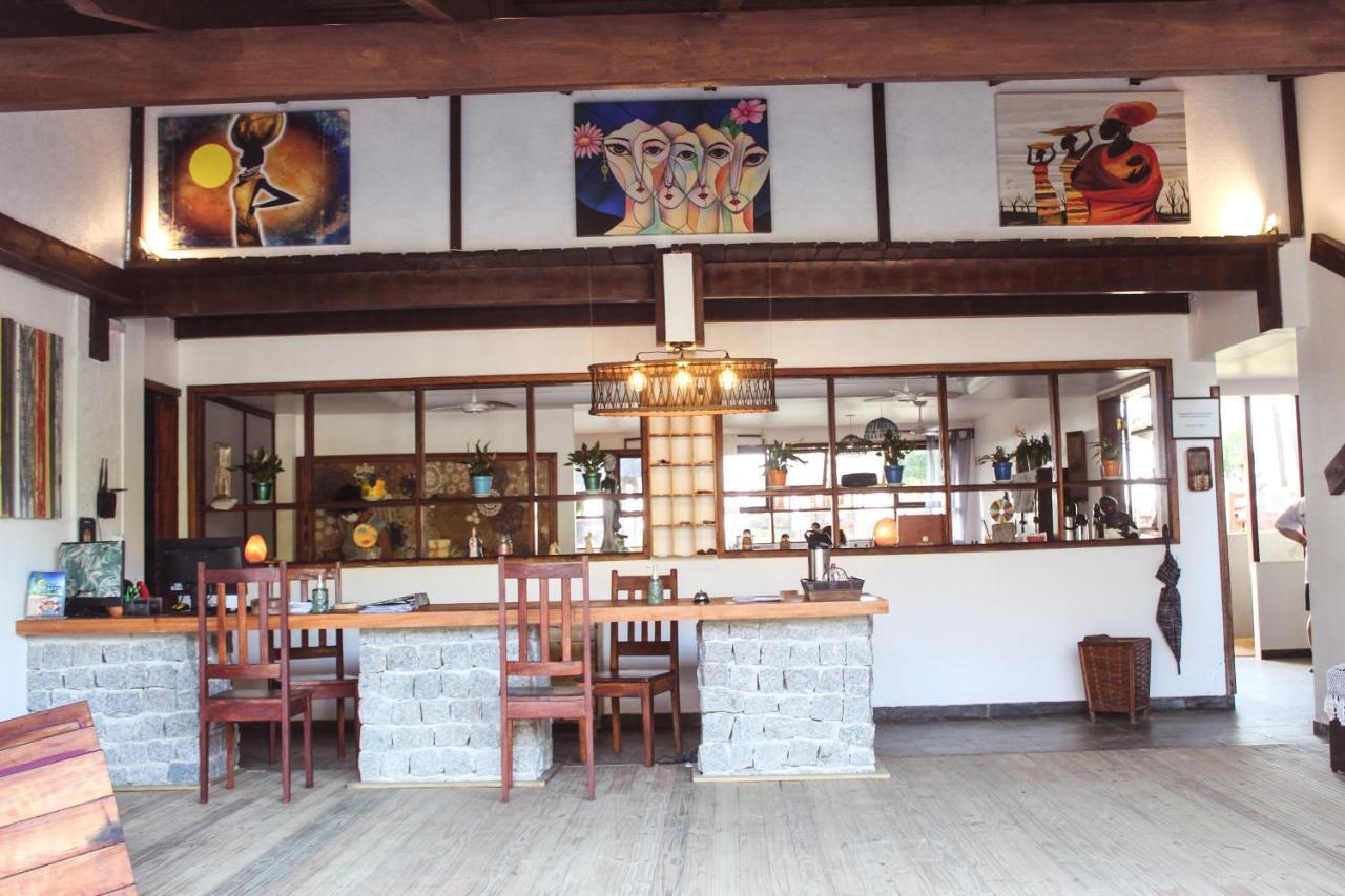 伊列乌斯 木槿旅馆酒店 外观 照片